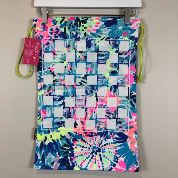 Lilly Pulitzer Handbags - Lilly Pulitzer Drawstring Bag NWT